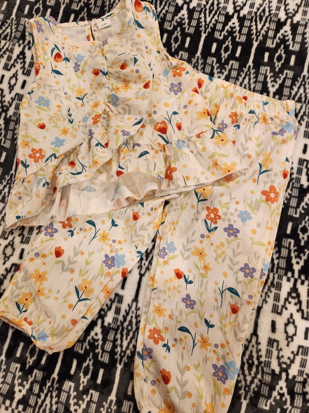 Shein Girl's 2 Piece Floral Outfit, Size 2-3Y